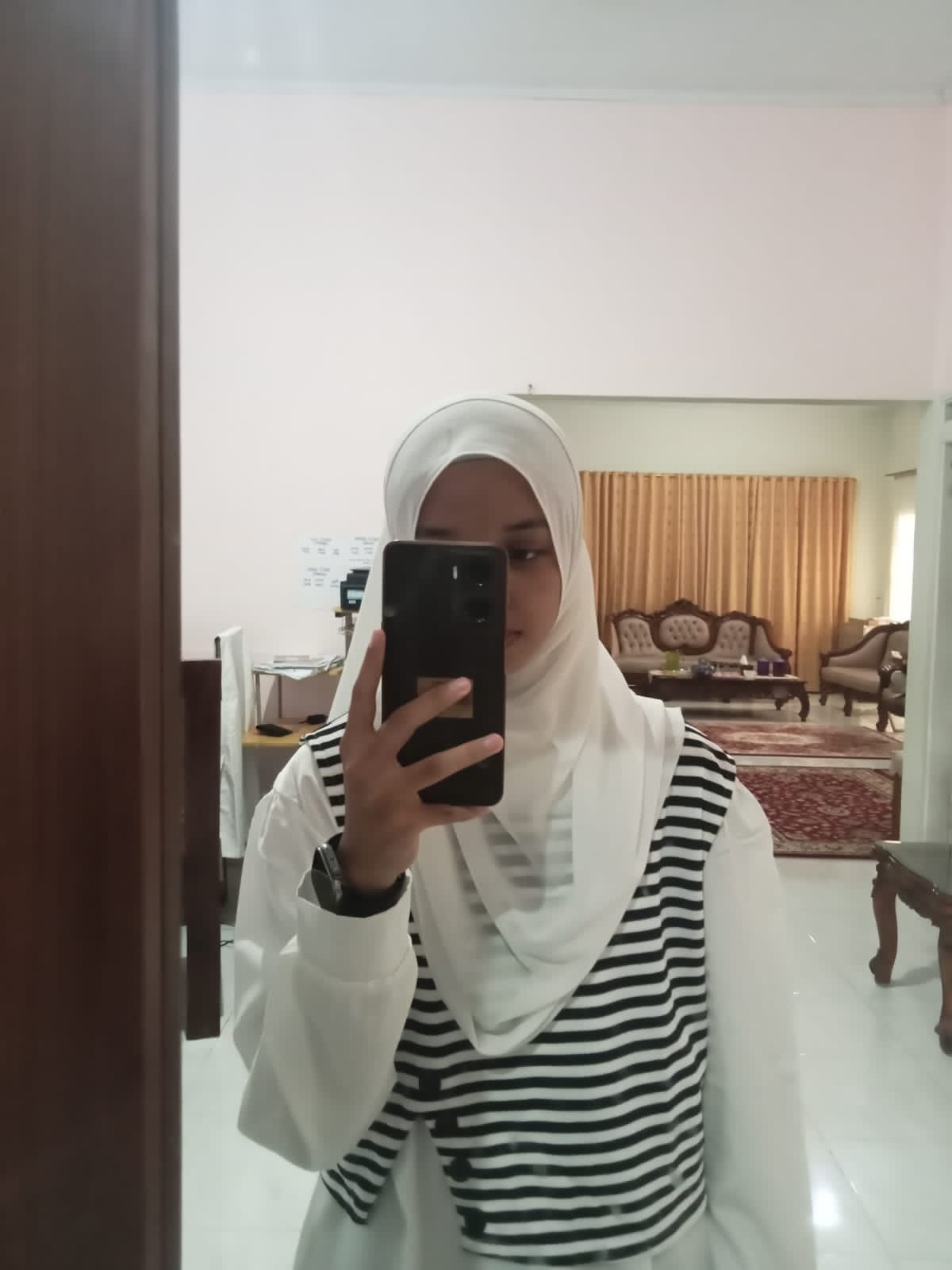 Amira Uzlifatul Jannah - sekertaris I kelas olimpiade(Periode XI-I)